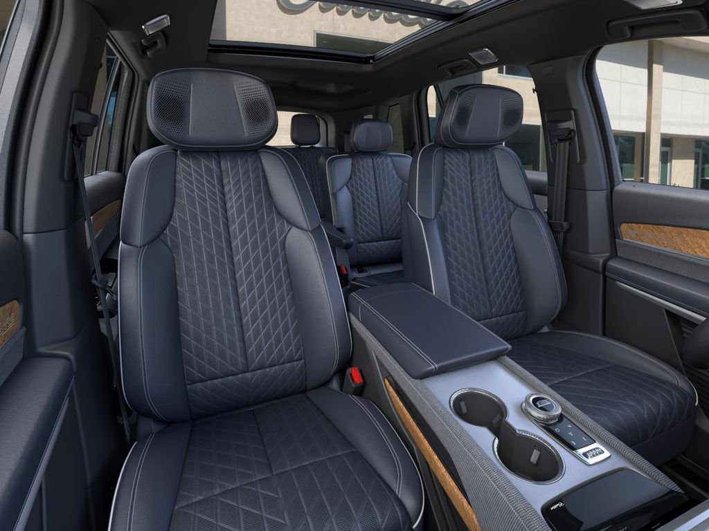 New 2026 Cadillac Vistiq Premium Luxury AWD/4WD image 16