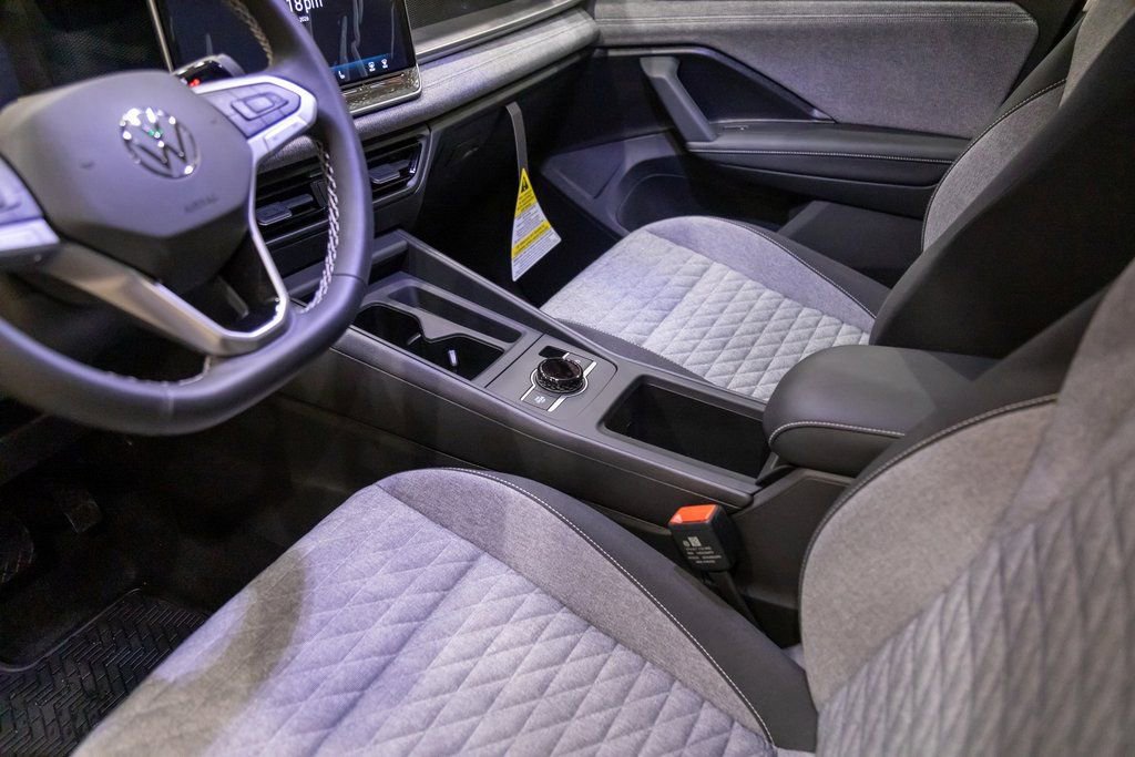 New 2026 Volkswagen Tiguan S AWD/4WD image 17