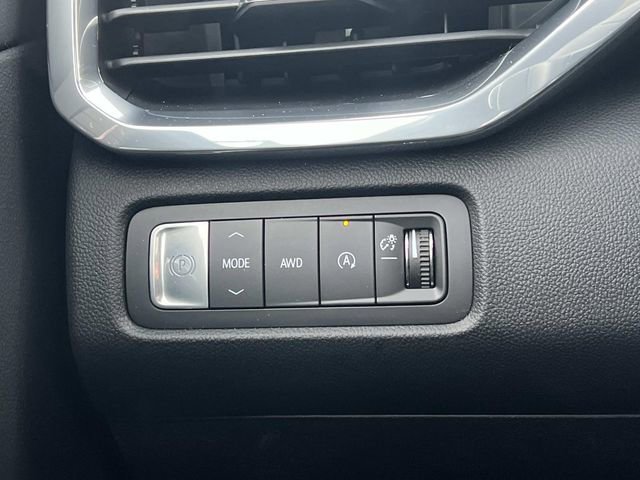 New 2026 GMC Acadia Denali w/ Super Cruise Package image 28