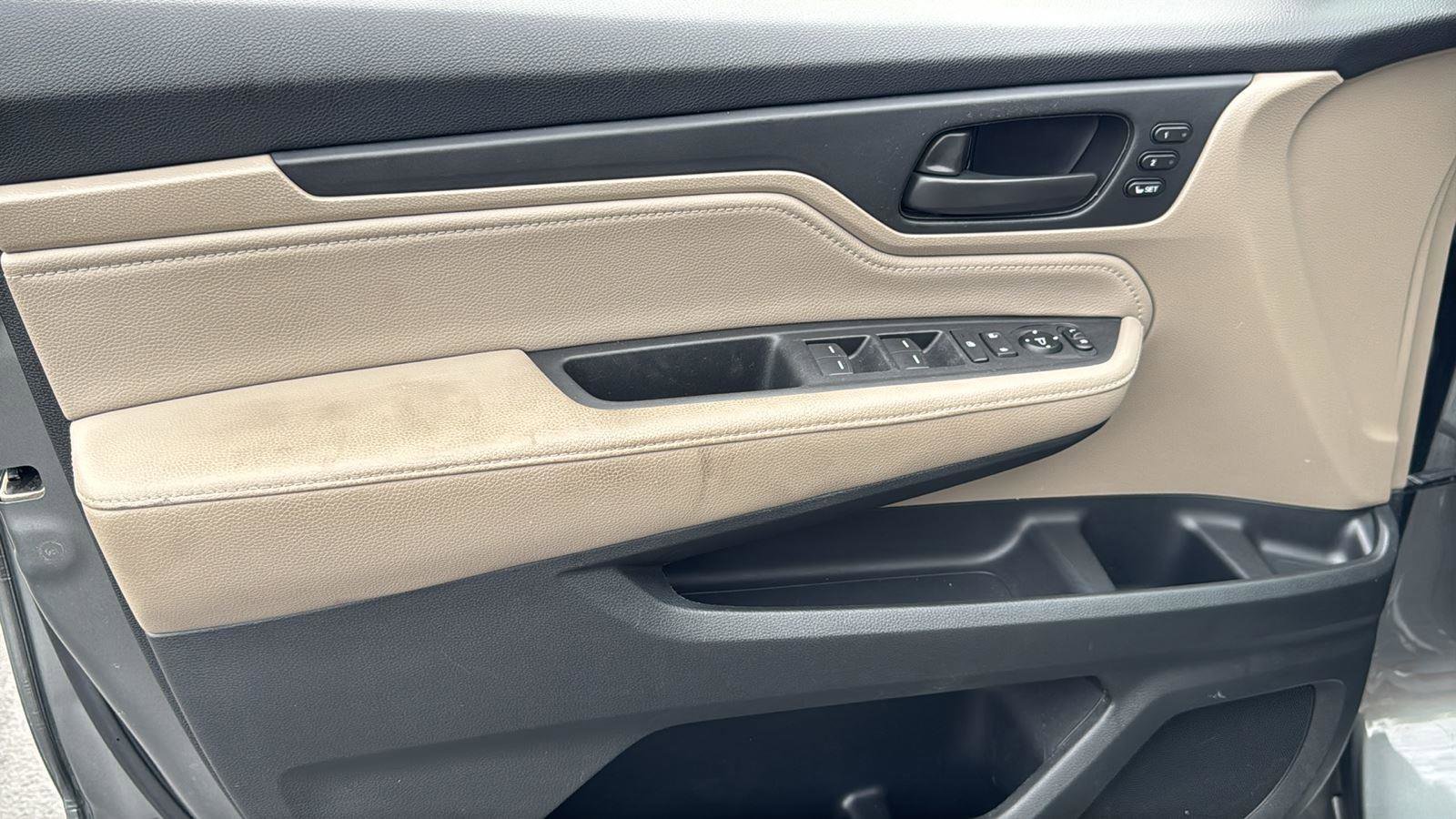 Used 2018 Honda Odyssey Touring image 8