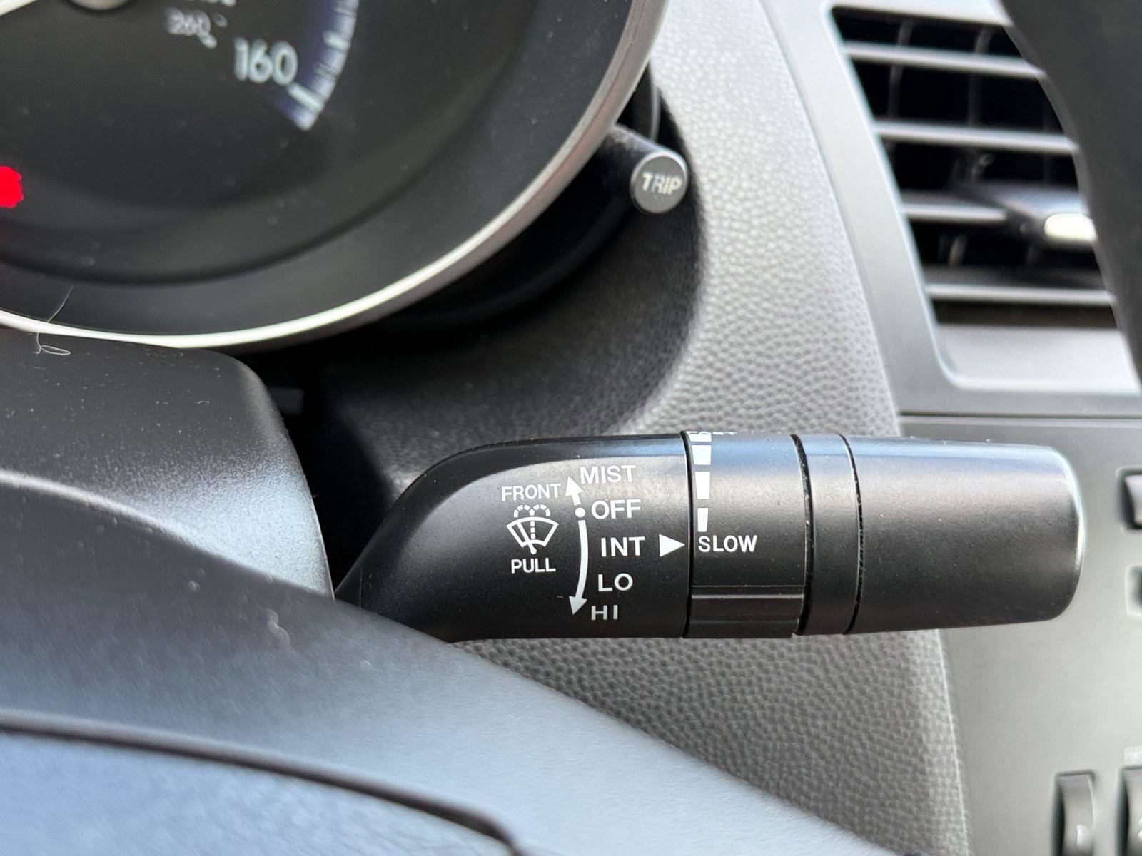 Used 2012 MAZDA MAZDA3 i Sport image 21