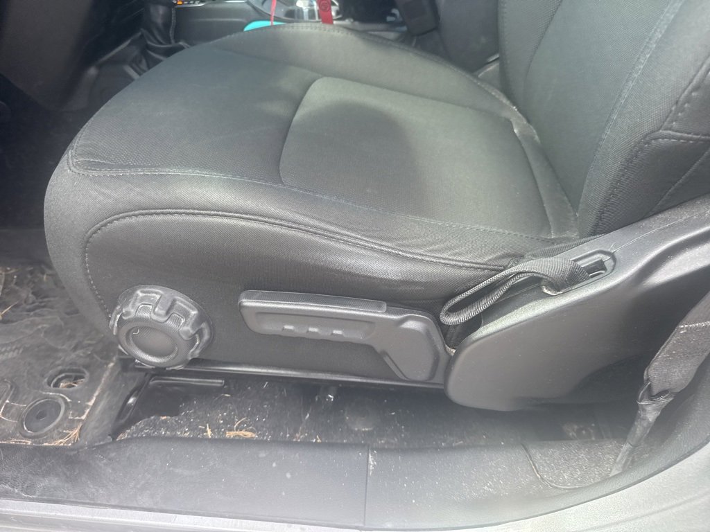 Used 2018 Jeep Wrangler Unlimited Sahara image 18