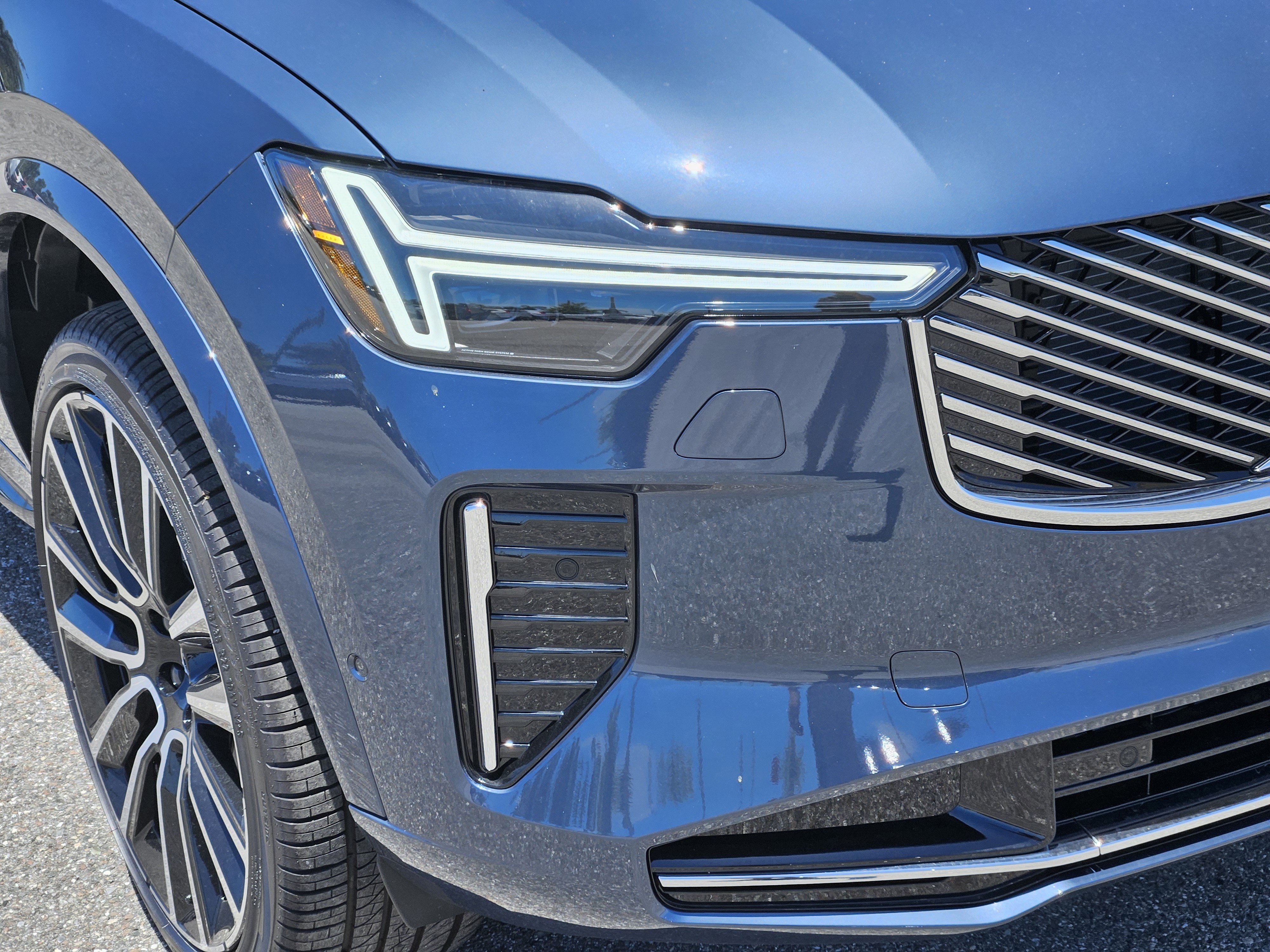 New 2026 Volvo XC90 B5 Plus image 9