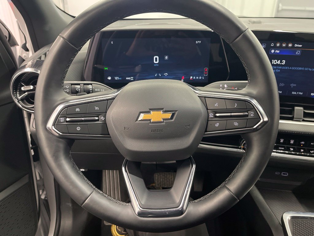 Used 2026 Chevrolet Equinox LT AWD/4WD image 22