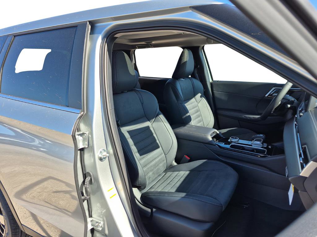 New 2026 Mitsubishi Outlander SE image 28