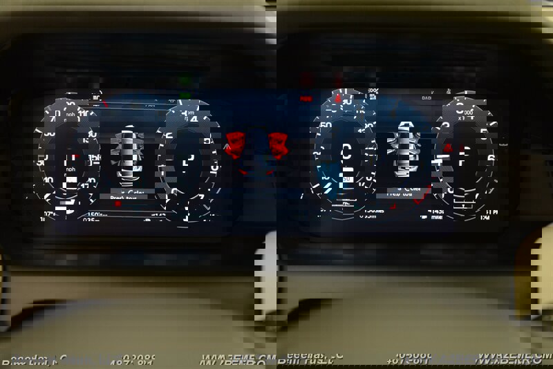 Used 2021 Land Rover Discovery Sport SE R-Dynamic image 29