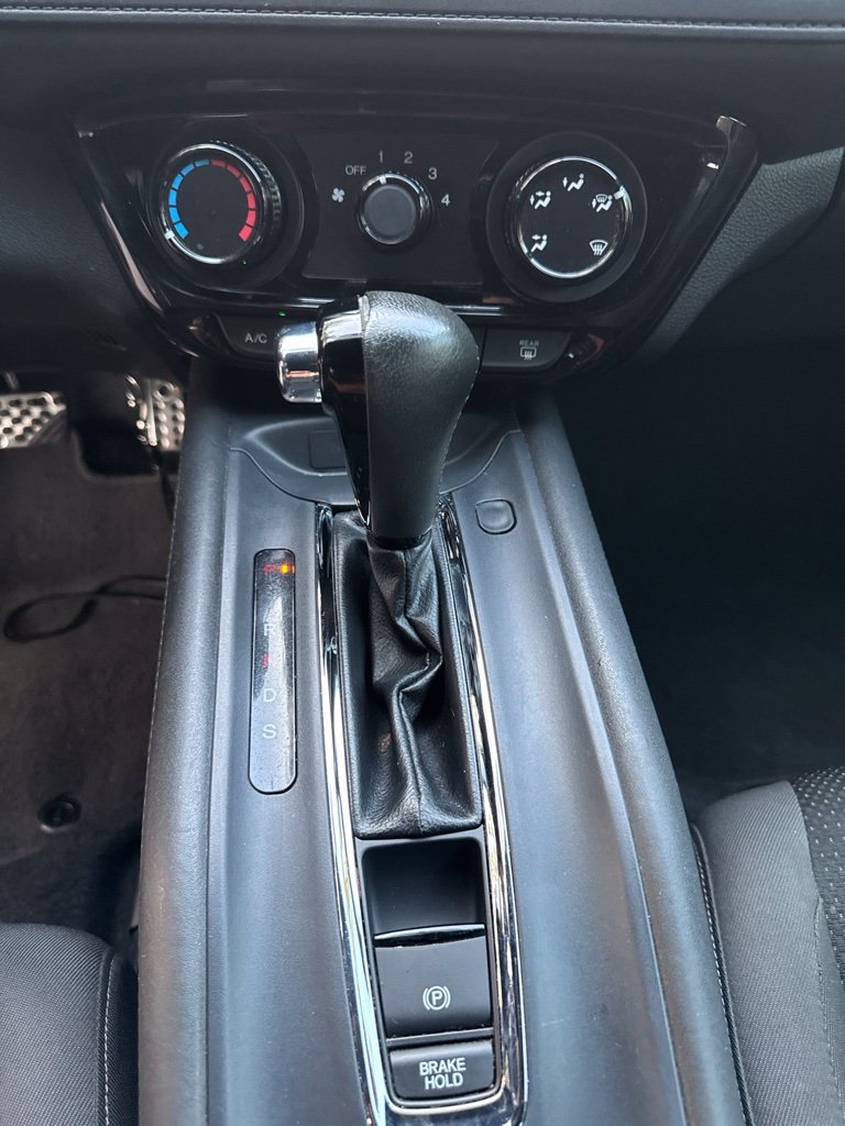 Used 2019 Honda HR-V Sport image 38