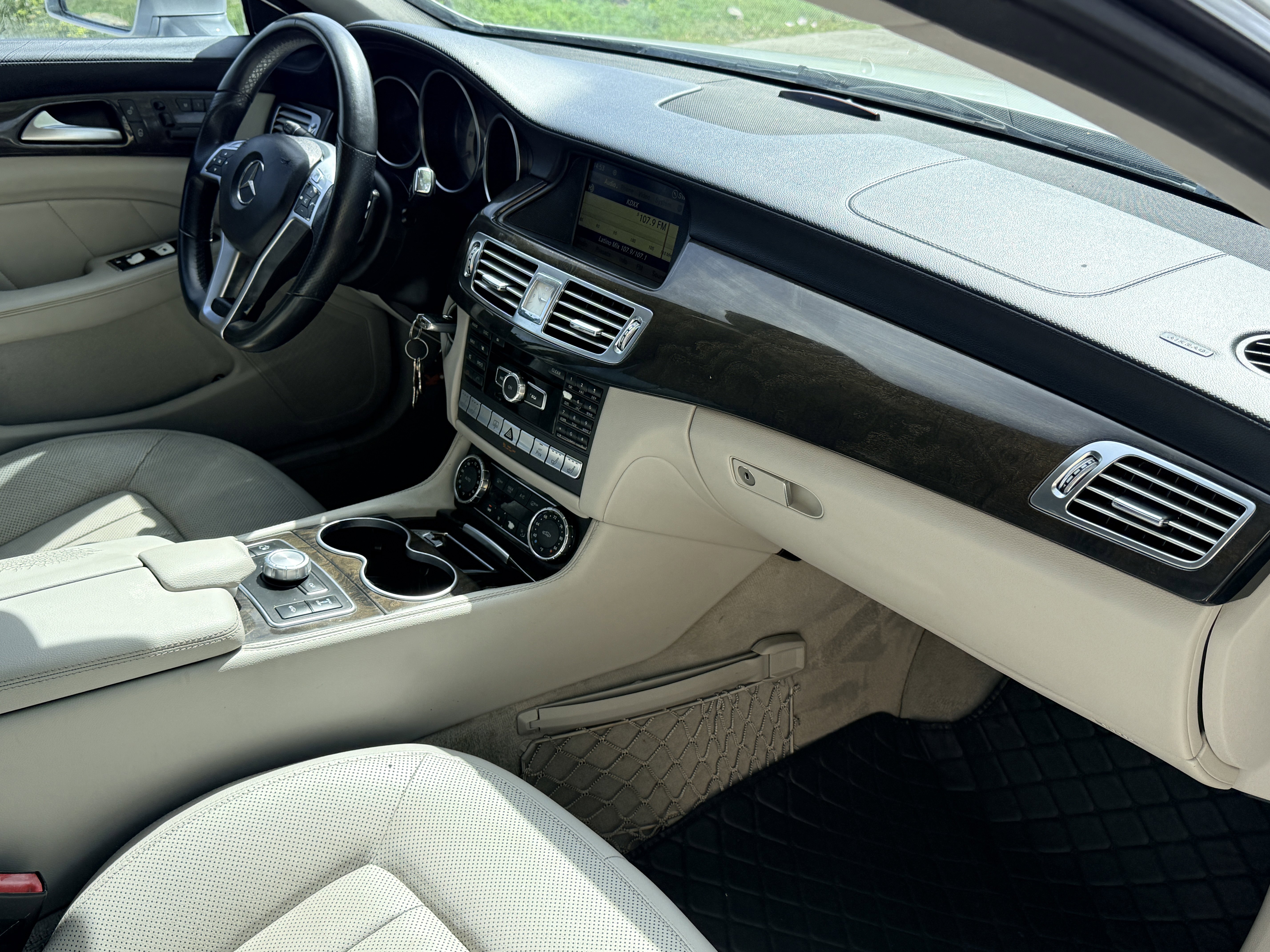 Used 2012 Mercedes-Benz CLS 550 w/ Premium I Pkg image 16