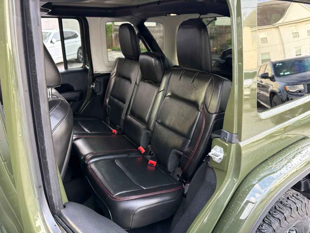 Used 2021 Jeep Wrangler Unlimited Rubicon AWD/4WD image 24