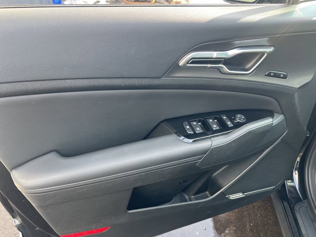 Certified 2023 Kia Sportage SX image 7