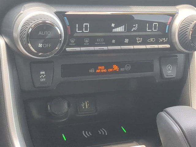 Used 2024 Toyota RAV4 XLE w/ Convenience Package image 18