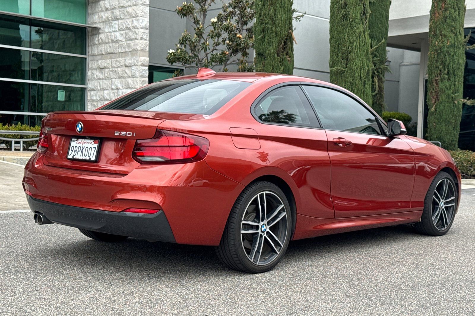 Used 2020 BMW 230i xDrive Coupe w/ M Sport Package AWD/4WD image 5