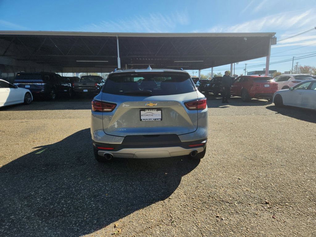 Used 2023 Chevrolet Blazer LT w/ Convenience Package image 6