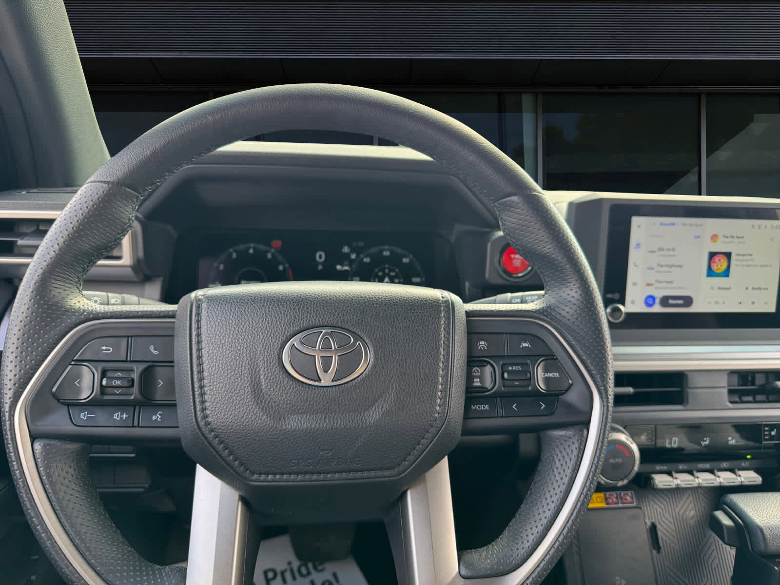 Used 2025 Toyota 4Runner TRD Off-Road image 3