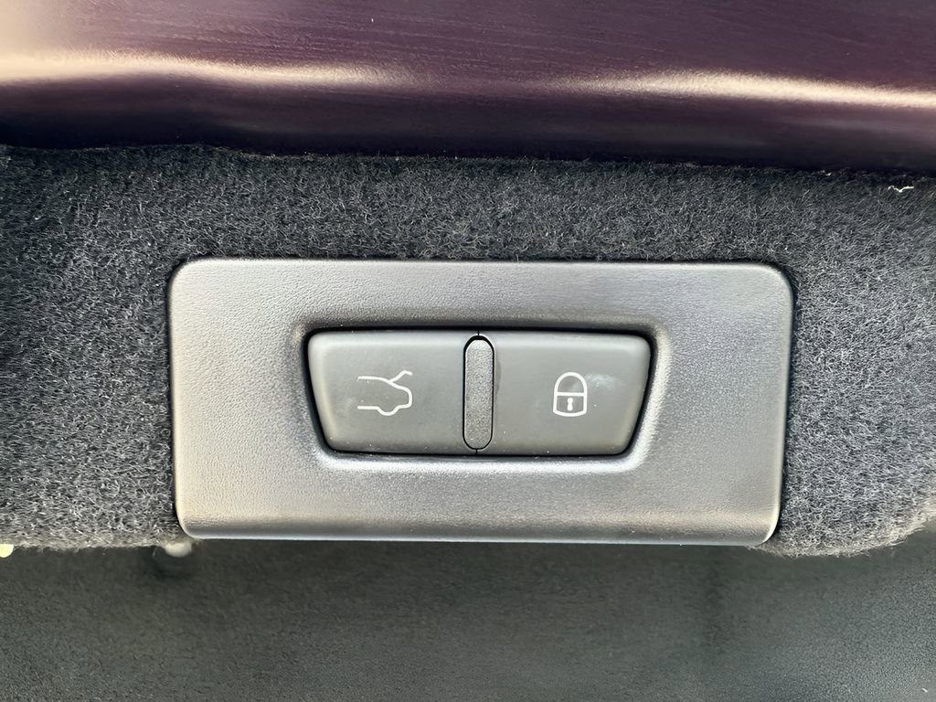 Used 2021 Maserati Quattroporte S GranSport image 33