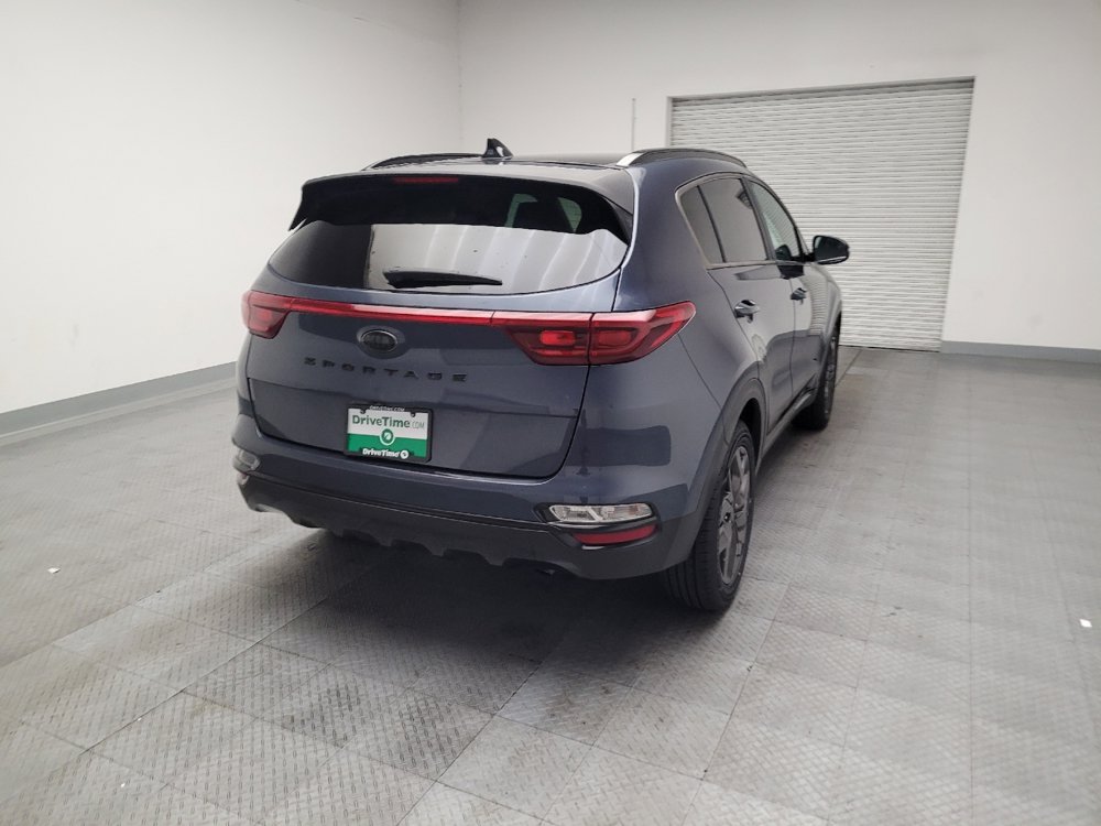 Used 2022 Kia Sportage Nightfall Edition FWD image 7