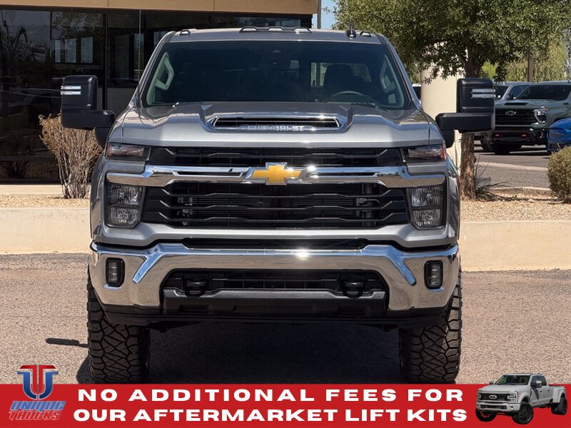 Used 2026 Chevrolet Silverado 3500 LT w/ Convenience Package AWD/4WD image 2