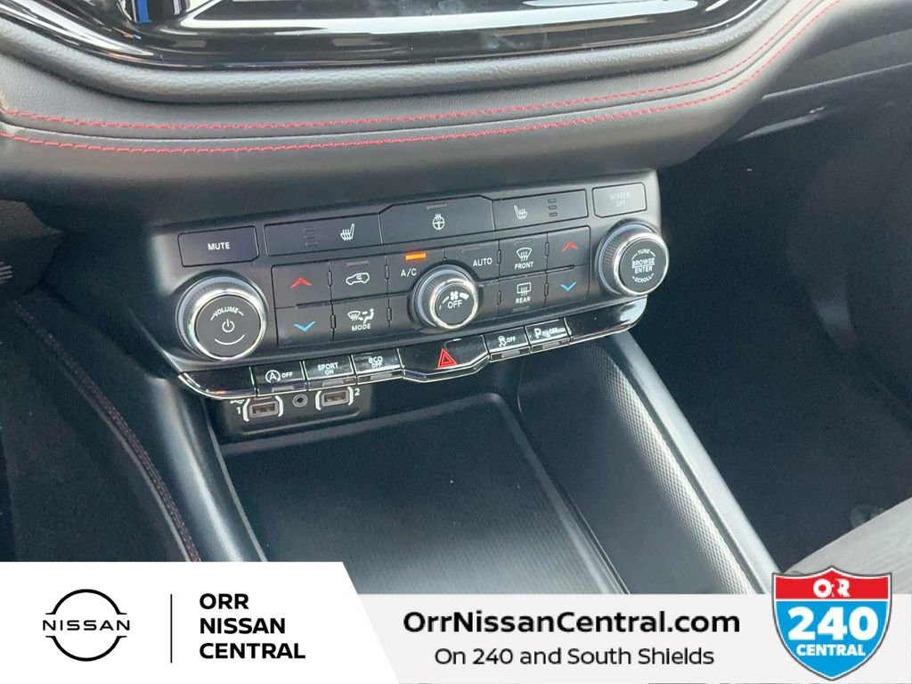 Used 2023 Dodge Durango GT image 23