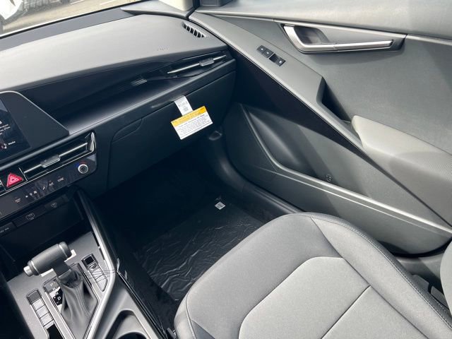 New 2026 Kia Niro LX FWD image 15