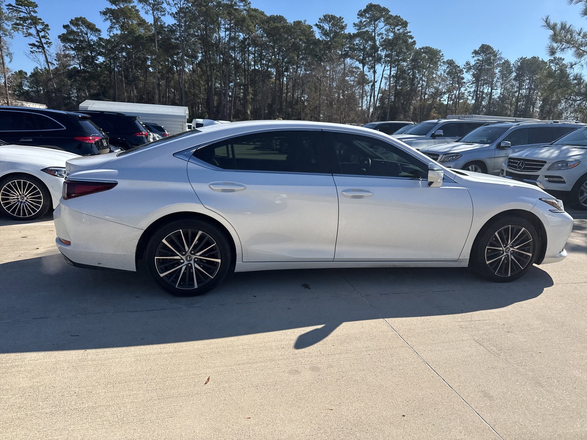 Used 2024 Lexus ES 350 w/ Premium Package image 3