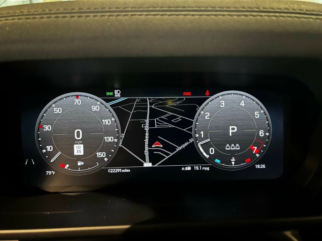Used 2023 Land Rover Defender 90 SE AWD/4WD image 34