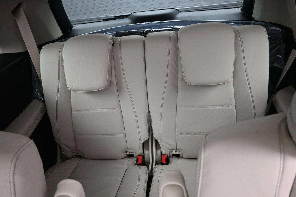 New 2026 Mercedes-Benz GLS 450 4MATIC image 23