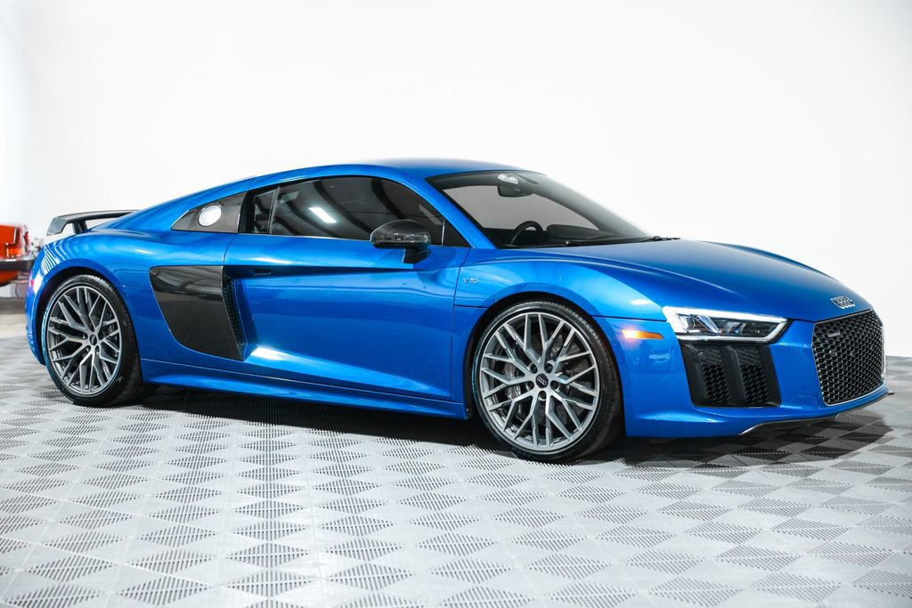 Used 2017 Audi R8 V10 plus AWD/4WD image 4