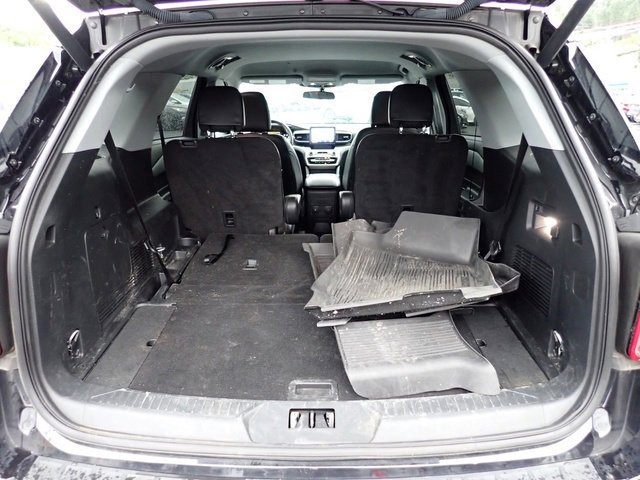 Certified 2023 Ford Explorer XLT w/ Equipment Group 202A image 8