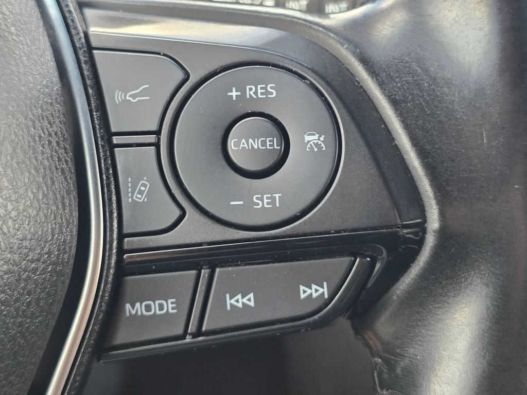 Certified 2021 Toyota Venza XLE w/ Carpet Mat Package (TMS) AWD/4WD image 31
