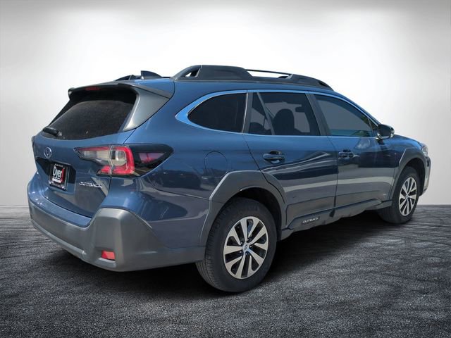 Used 2024 Subaru Outback Premium AWD/4WD image 3