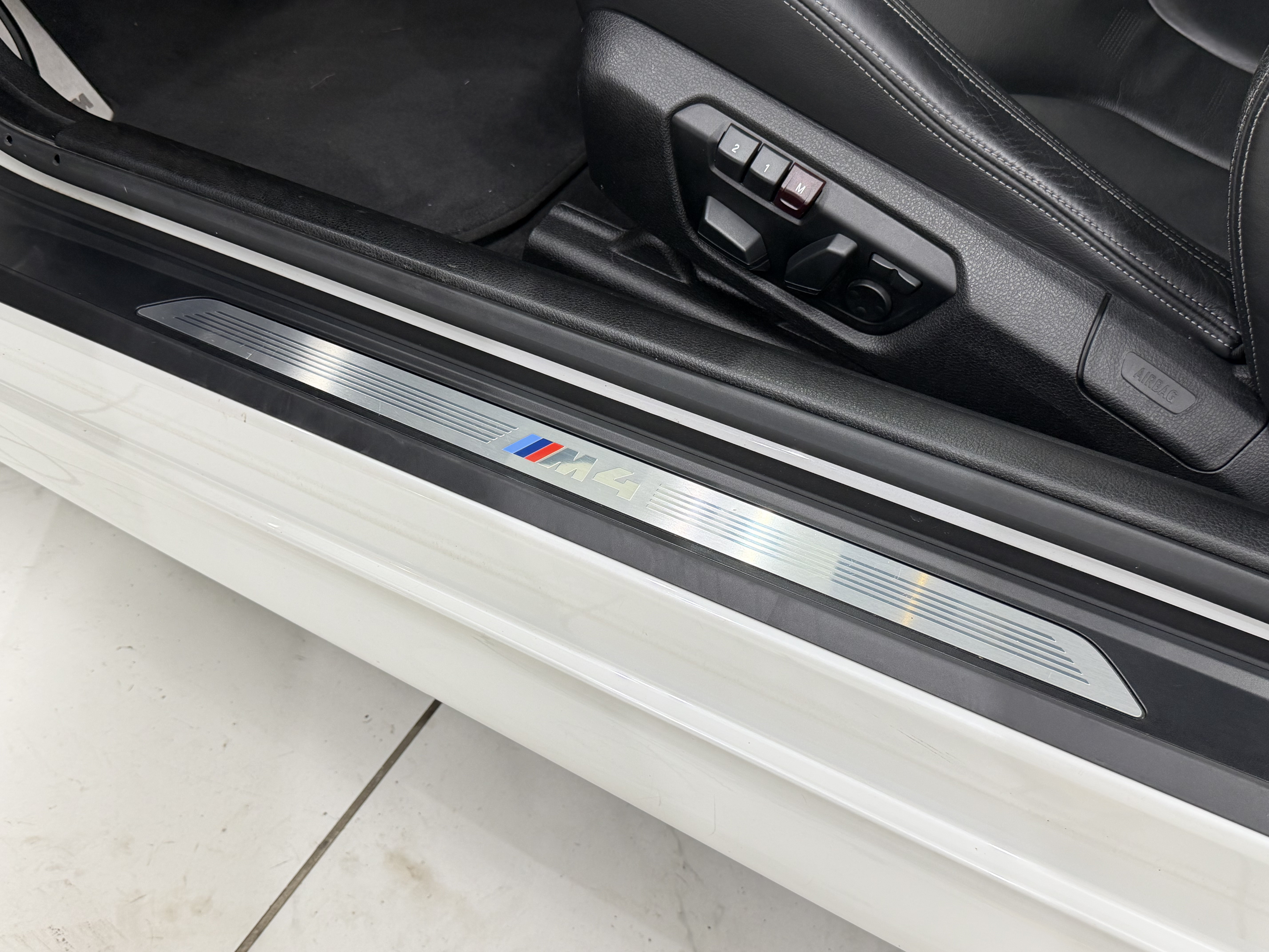 Used 2015 BMW M4 Coupe RWD image 30