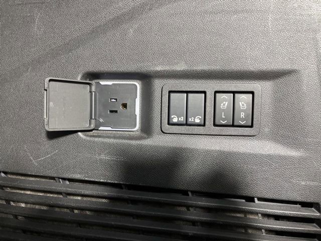 Used 2024 Chevrolet Tahoe Premier image 47