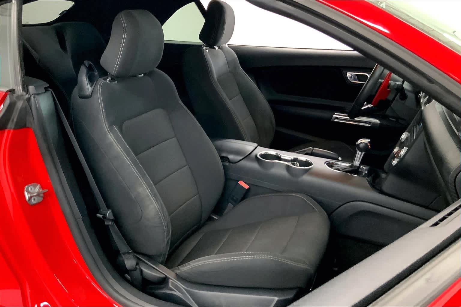 Used 2016 Ford Mustang Convertible w/ Equipment Group 051A RWD image 8