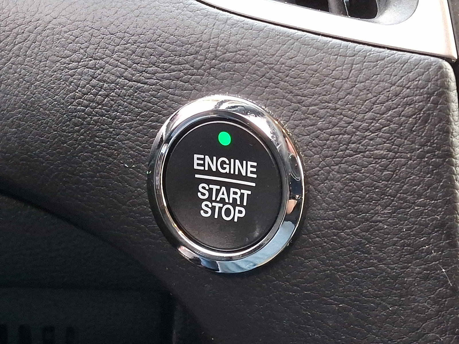 Certified 2022 Ford Edge SEL w/ Convenience Package image 25