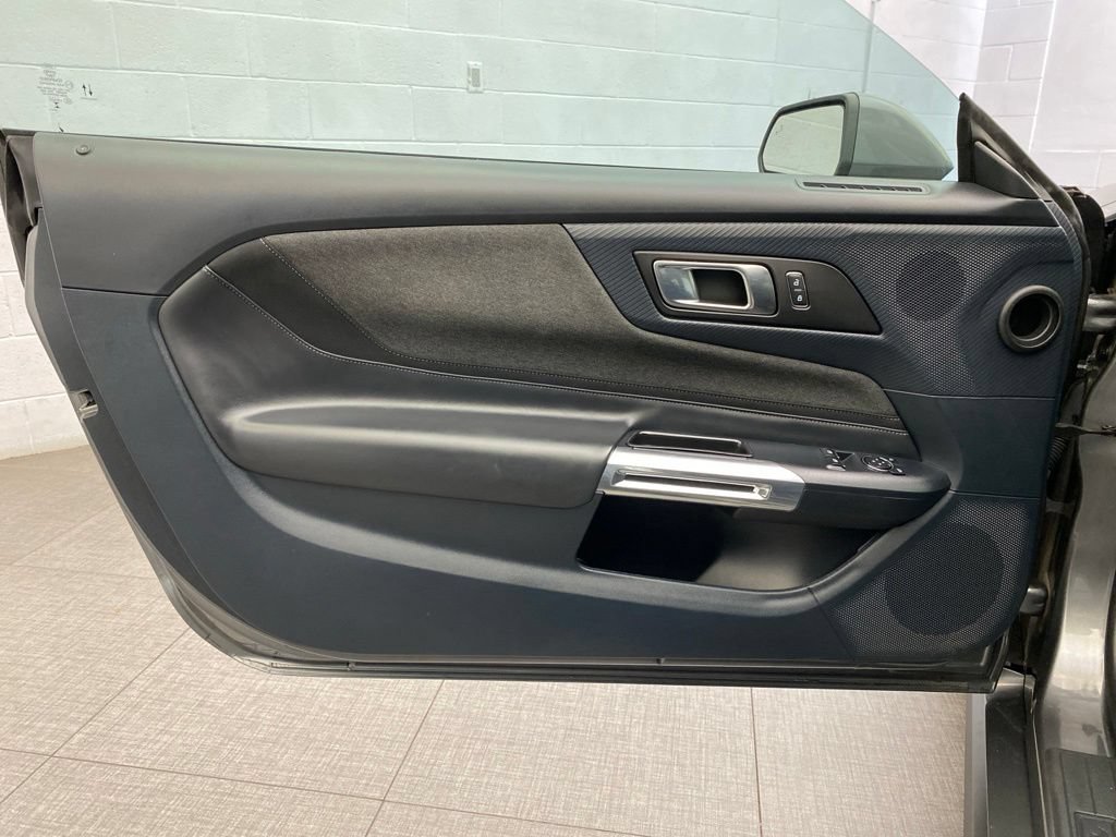 Used 2025 Ford Mustang Coupe RWD image 22