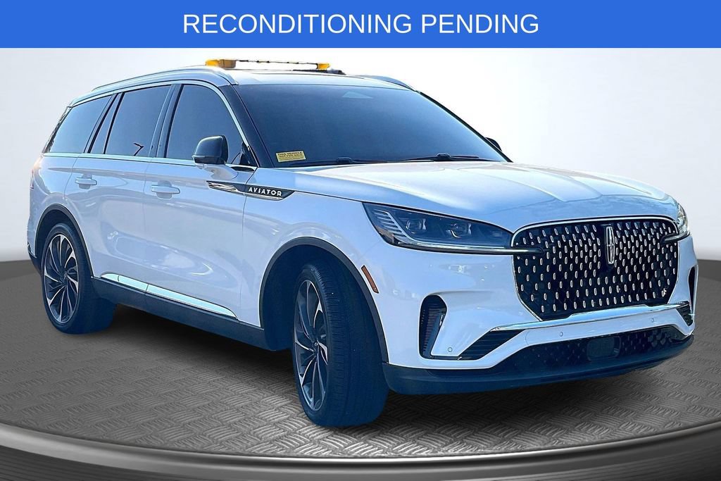 Used 2025 Lincoln Aviator Reserve w/ Illumination Package RWD image 1