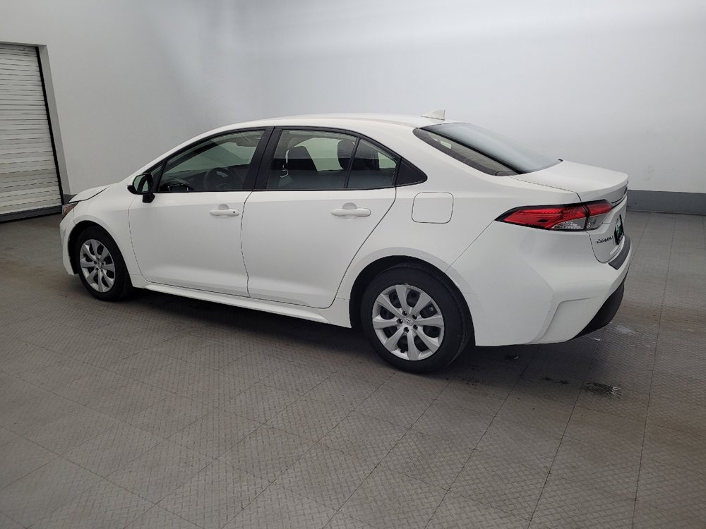 Used 2023 Toyota Corolla LE w/ Carpet Mat Package (TMS) image 3