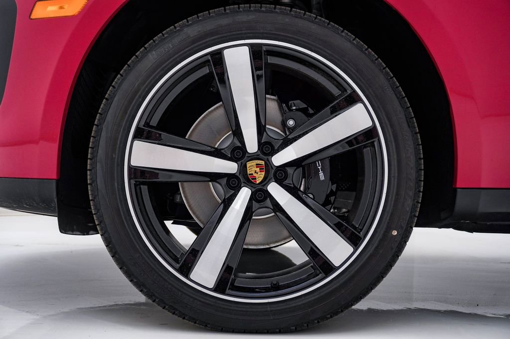 New 2026 Porsche Macan S AWD/4WD image 13