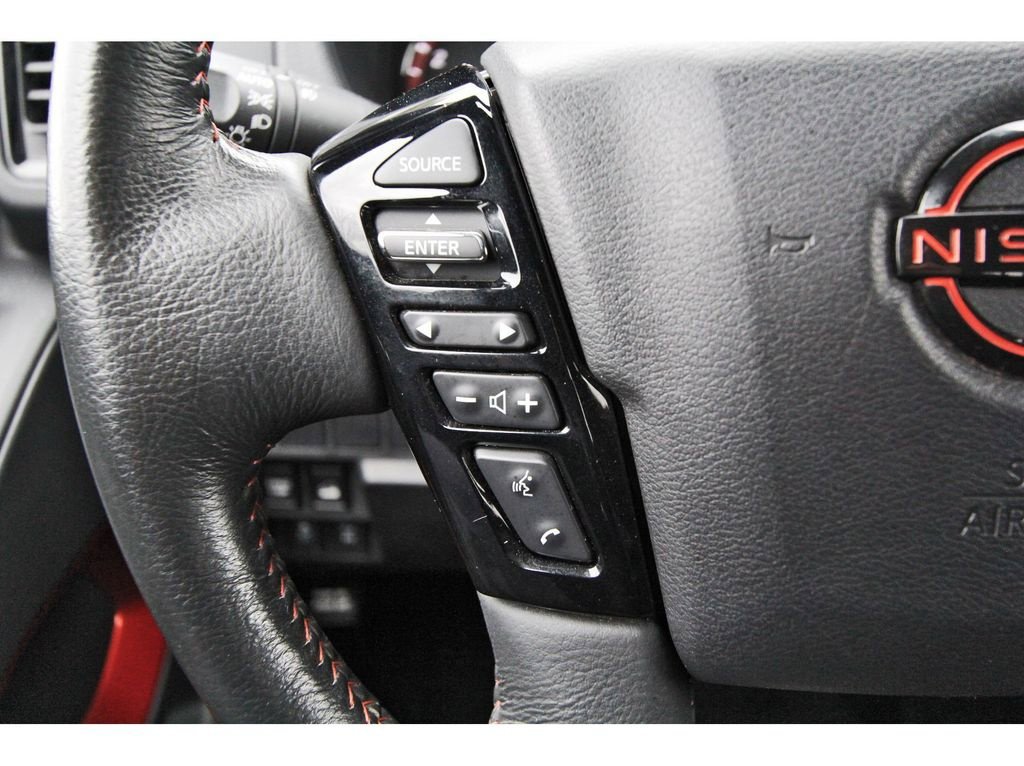 Used 2023 Nissan Frontier PRO-4X w/ Tow Package AWD/4WD image 15