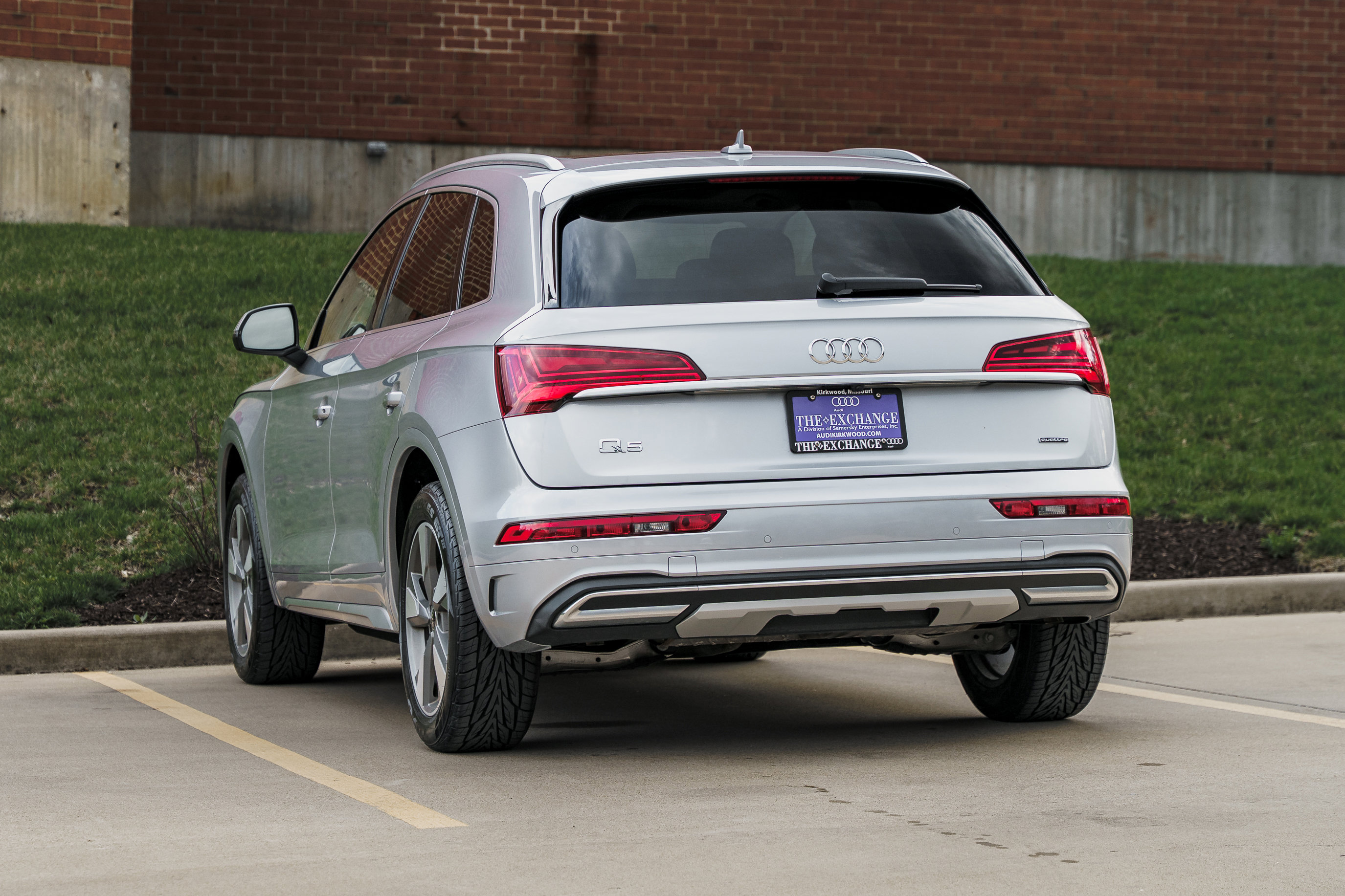 Used 2022 Audi Q5 2.0T Premium Plus w/ Premium Plus Package image 5