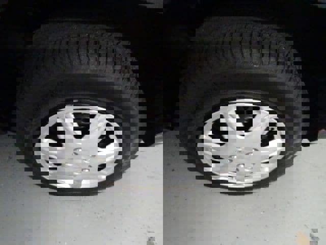 Used 2019 Toyota RAV4 LE FWD image 24