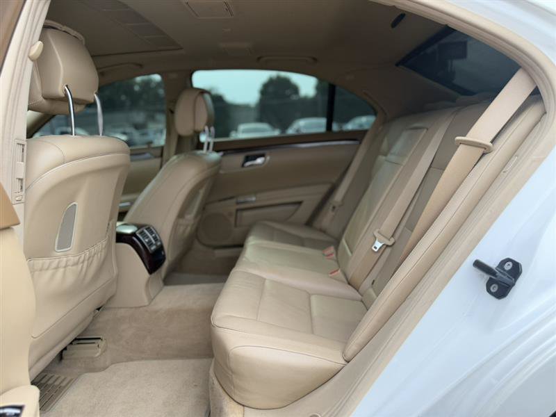 Used 2010 Mercedes-Benz S 550 image 40