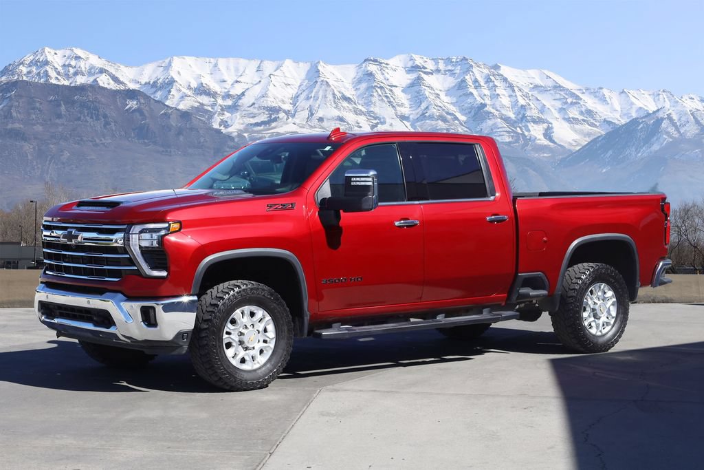 Used 2024 Chevrolet Silverado 3500 LTZ w/ LTZ Plus Package AWD/4WD image 2
