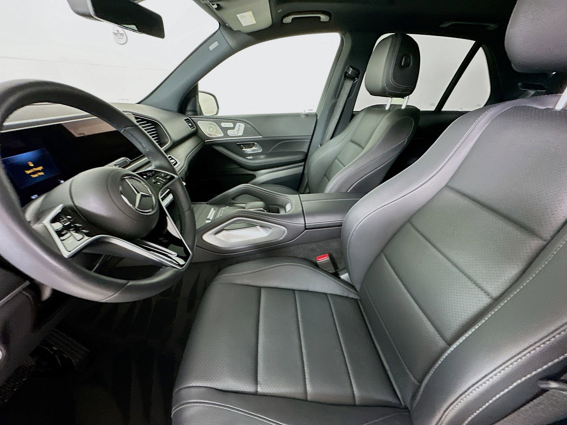 Used 2025 Mercedes-Benz GLE 350 4MATIC image 23