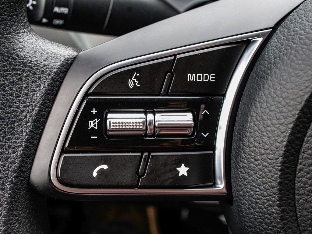 Used 2025 Kia Seltos LX AWD/4WD image 27