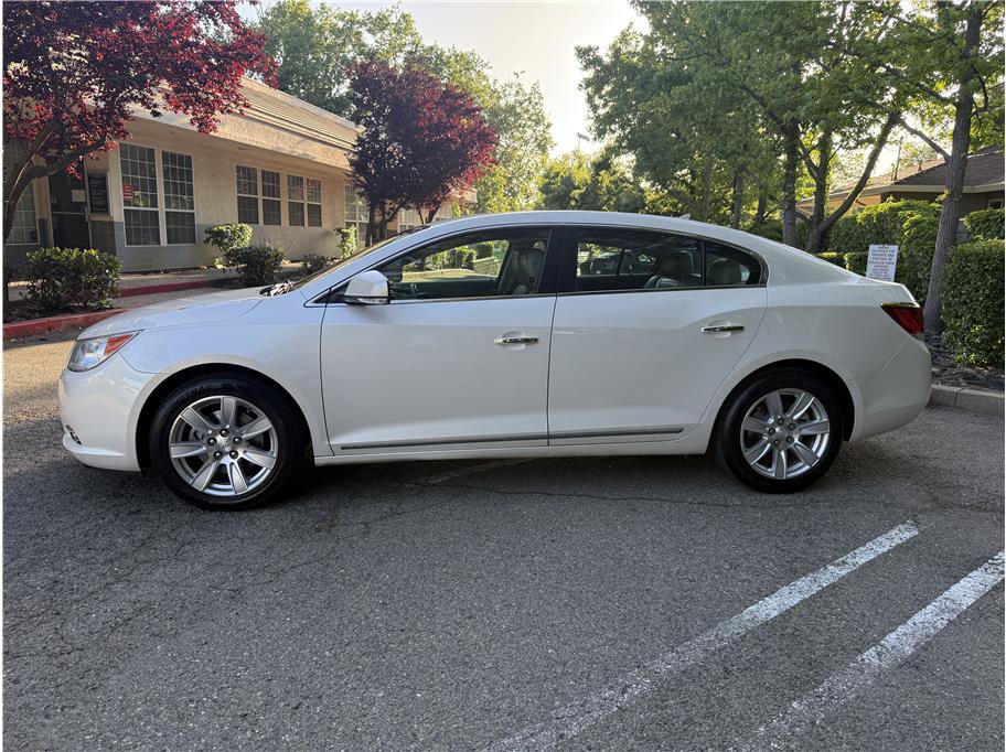 Used 2012 Buick LaCrosse Premium FWD image 2