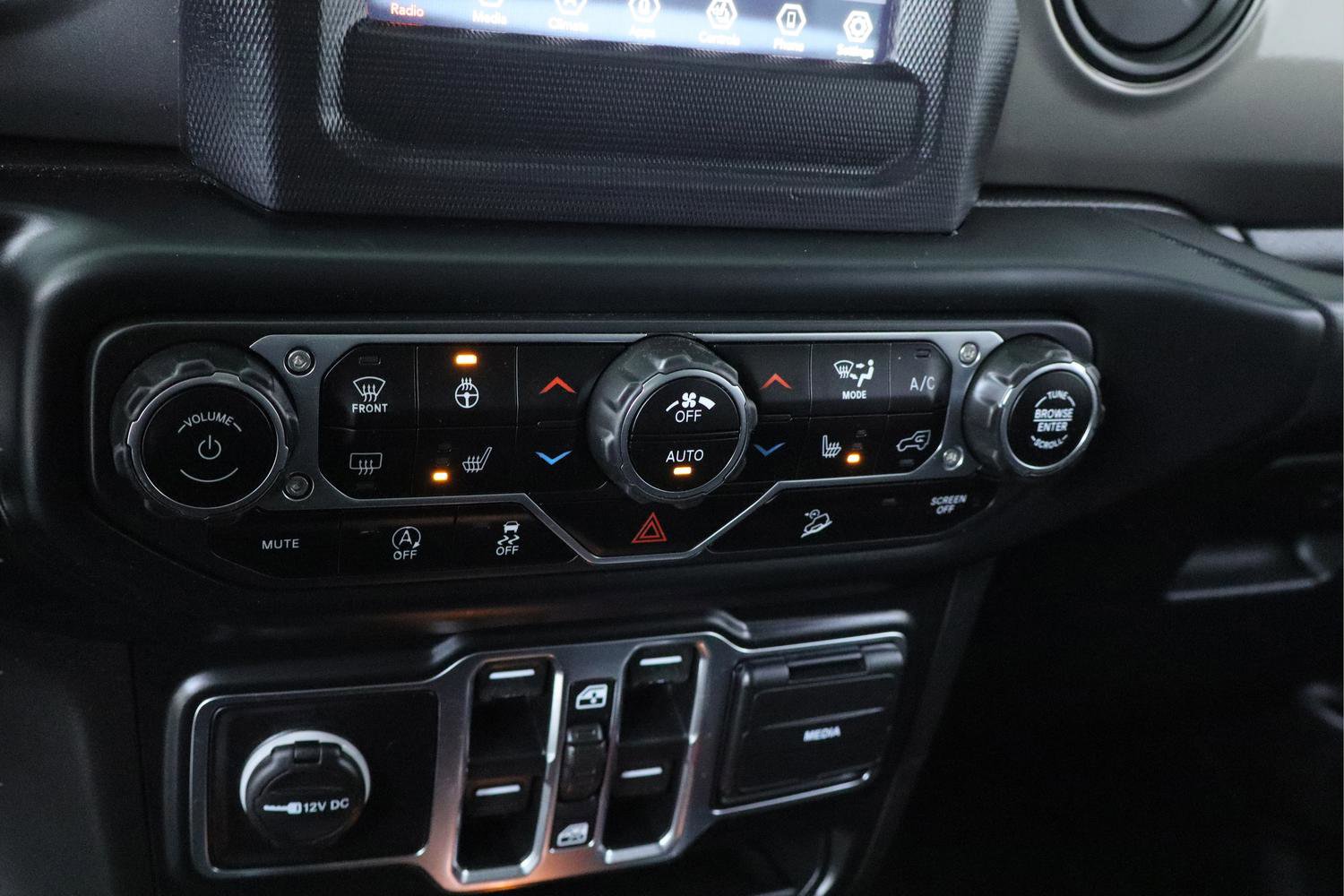 Used 2020 Jeep Wrangler Unlimited Sport S image 14