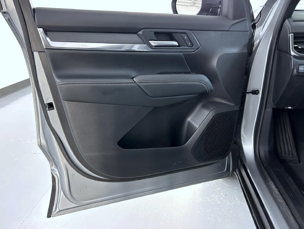 Certified 2026 GMC Terrain Elevation AWD/4WD image 10