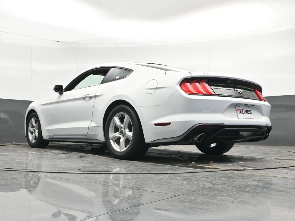 Used 2018 Ford Mustang EcoBoost image 47