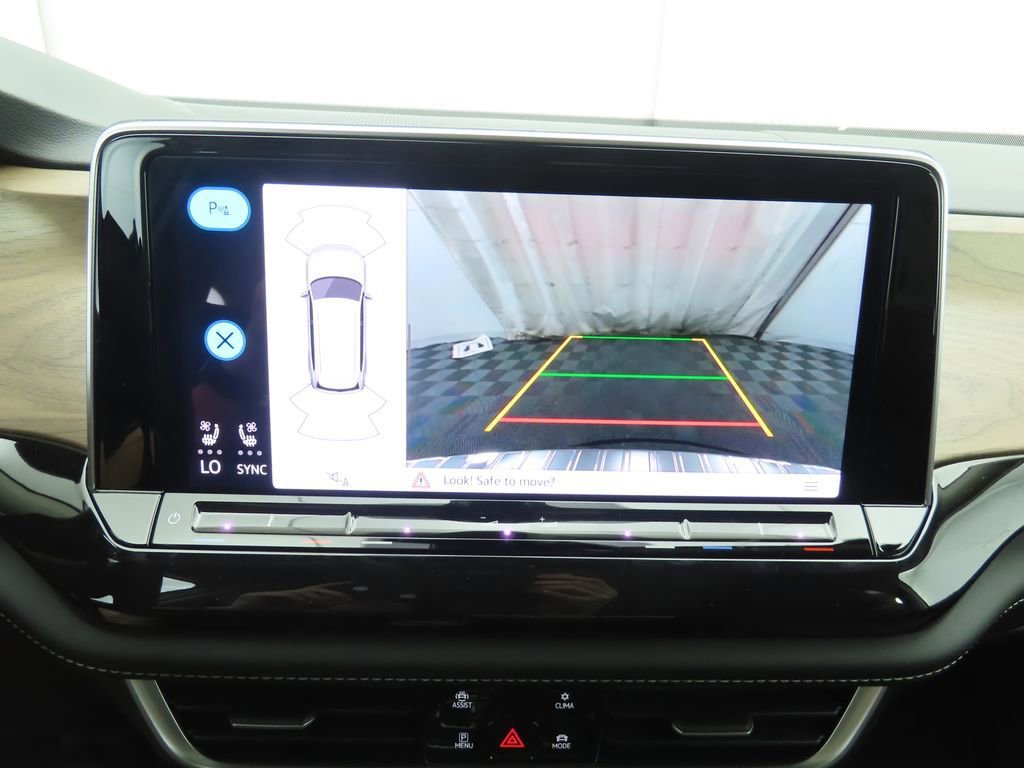 New 2026 Volkswagen Atlas SE image 15